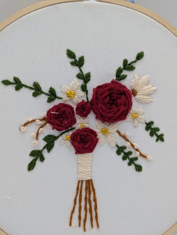 Cadre brodé Bouquet de roses – Image 2